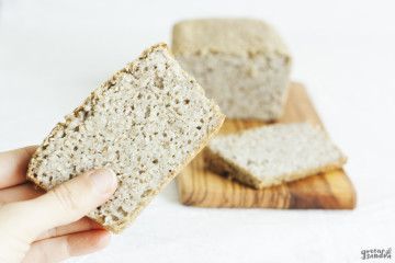 Pan fermentado de trigo sarraceno y semillas de girasol